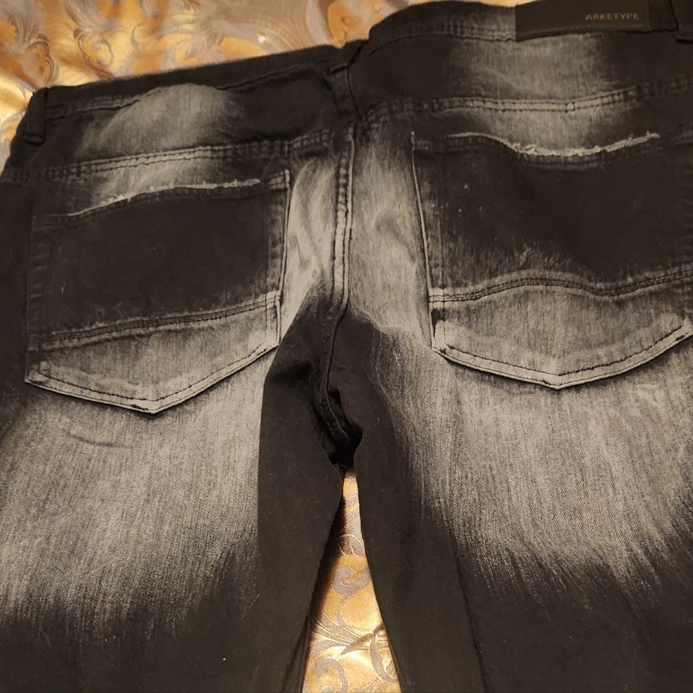 Jeans - Picture 2 of 2